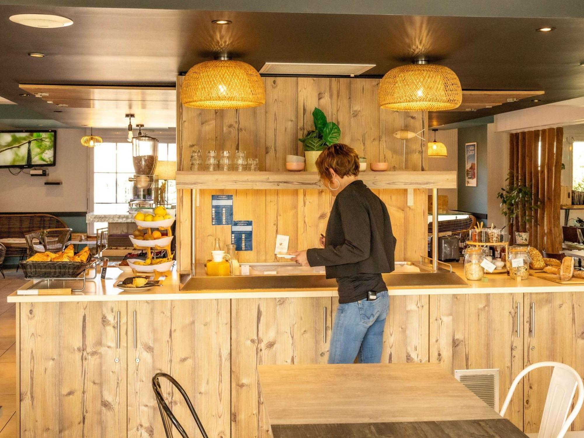 Ibis Styles Marennes D'oléron Hotel Marennes (Charente-Maritime)