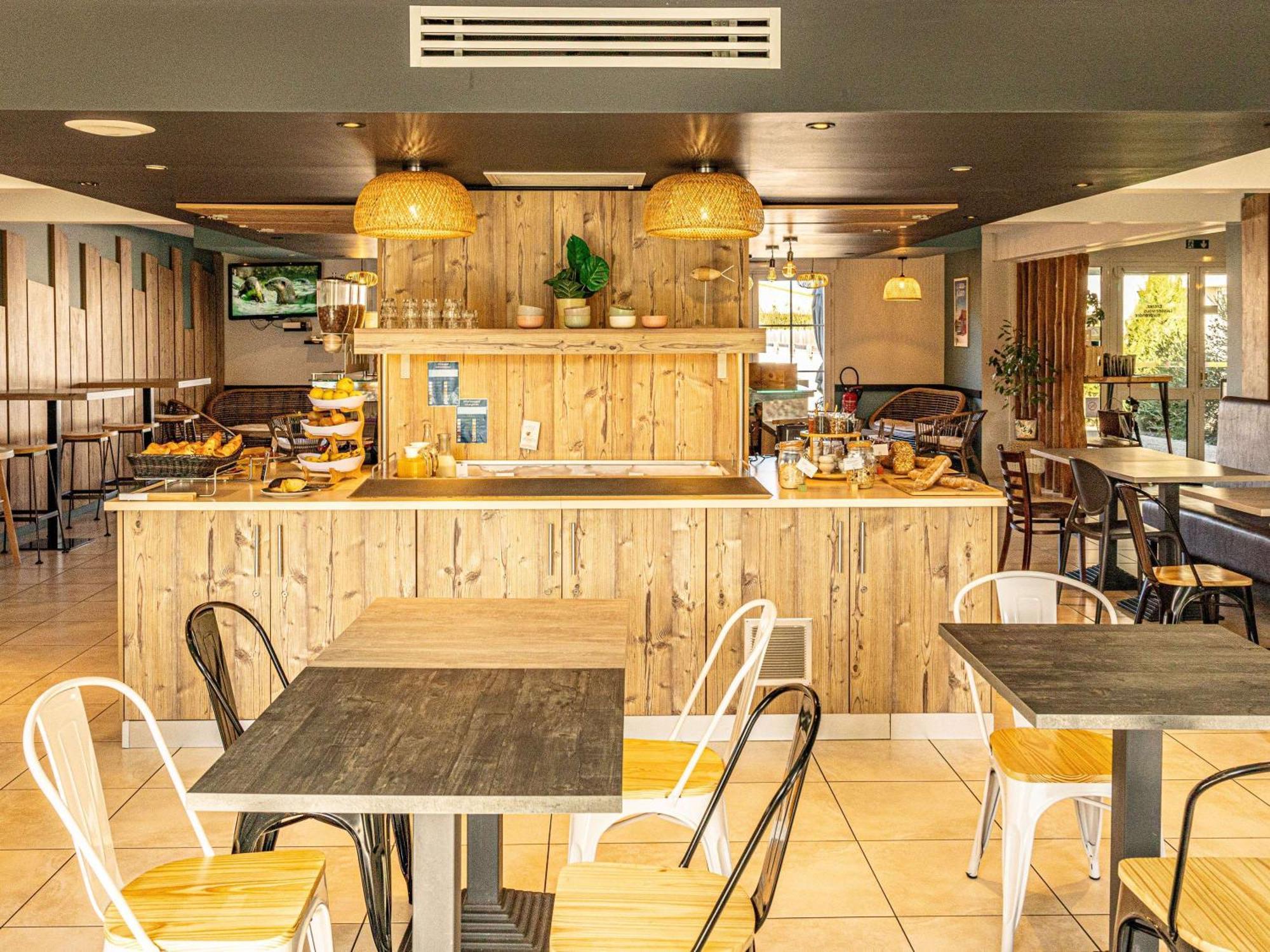 Hotel Ibis Styles Marennes D'oléron 3*